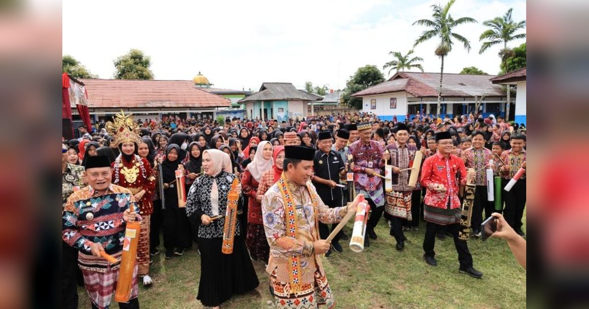 Kekuhan: Bupati Lampung Barat Resmikan Sistem Peringatan Dini Bencana Berbasis Kearifan Lokal
