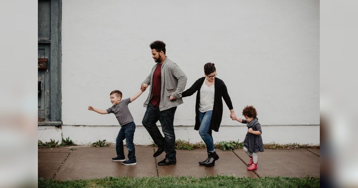 Psikolog: Kesadaran Diri Kunci Atasi Luka Pengasuhan Akibat Perlakuan Beda Orang Tua