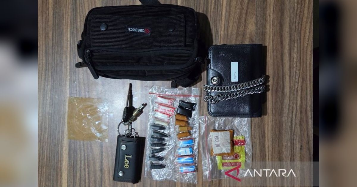 Polres Bekasi Bekuk Pengedar Sabu di Cikarang Selatan, Amankan Puluhan Paket Narkoba
