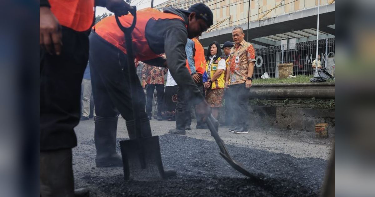 Pemprov Jateng Kebut Perbaikan Jalan Jelang Lebaran 2026, Prioritaskan Konektivitas Ekonomi