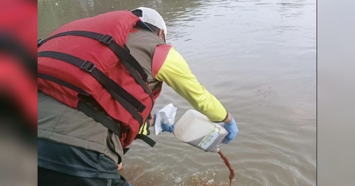 Pemkot Tangerang dan Relawan Gelar Aksi Ecoenzym Sungai Cisadane Atasi Pencemaran