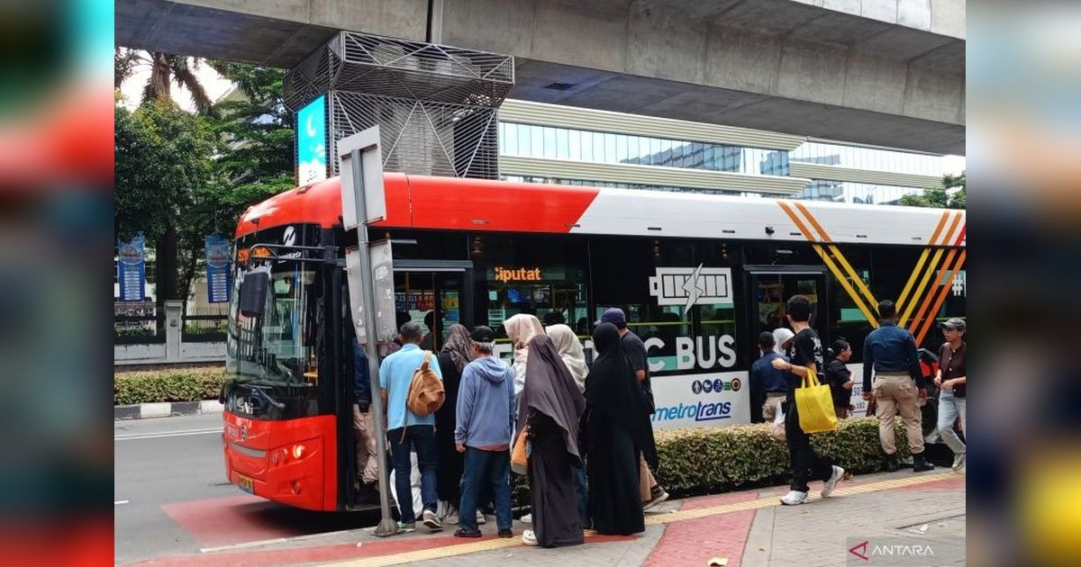 Rayakan Ultah ke-12, Transjakarta Tawarkan Tarif Rp12 Khusus Hari Jumat Ini