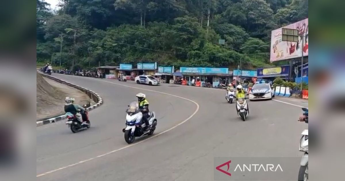 Arus Balik Lebaran Cianjur H+5: Kepadatan Pemudik Tetap Tinggi, Polisi Sigap Rekayasa Lalu Lintas