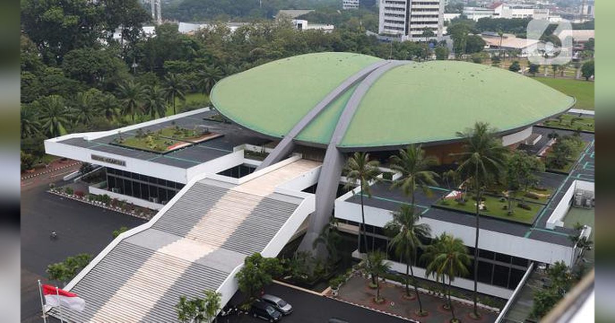 Hemat Energi, DPR Pangkas Jatah BBM Pejabat dan Matikan Lampu Pukul 18.00