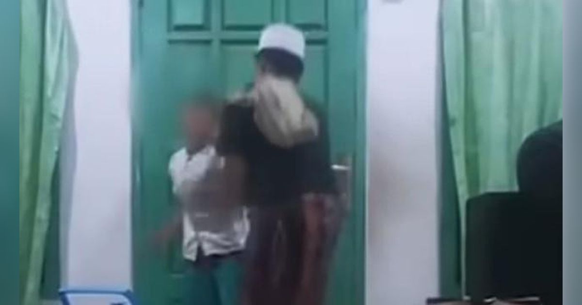 Tak Sengaja Gores Mobil Kiai, Bocah 9 Tahun di Probolinggo Dibanting Guru Ngaji