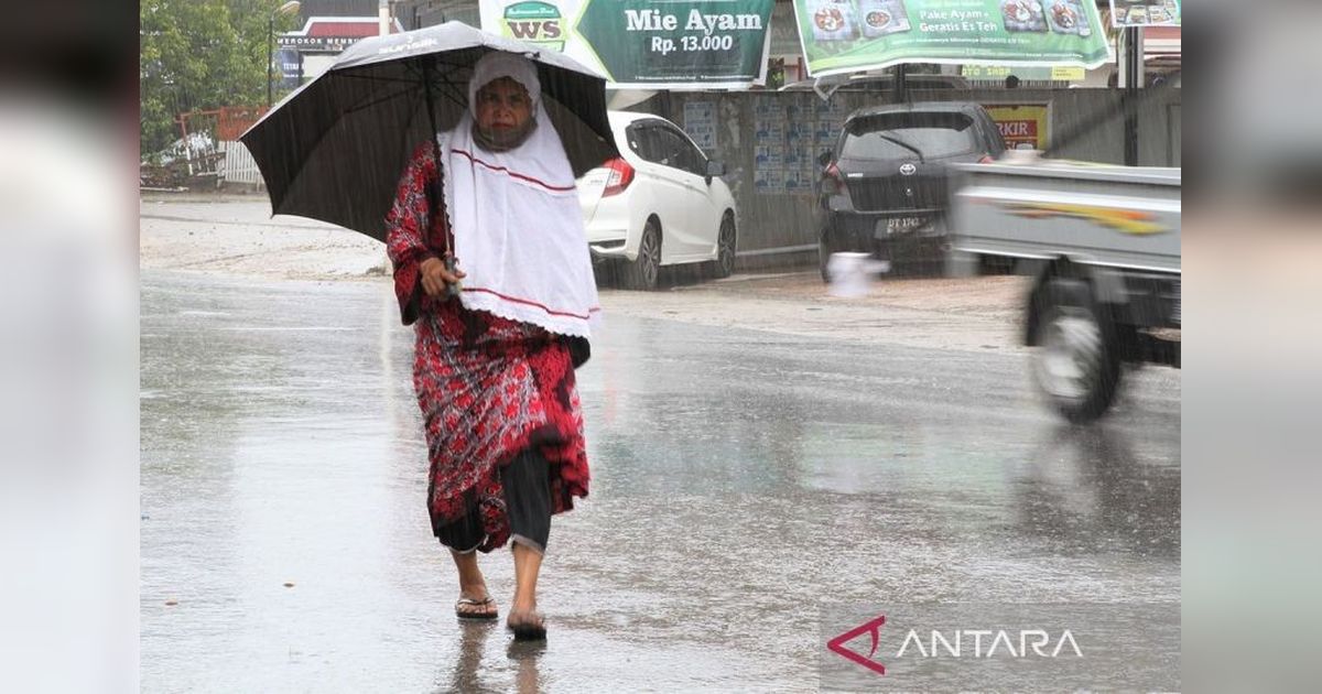 Prakiraan Cuaca BMKG: Mayoritas Wilayah Indonesia Diguyur Hujan pada Jumat