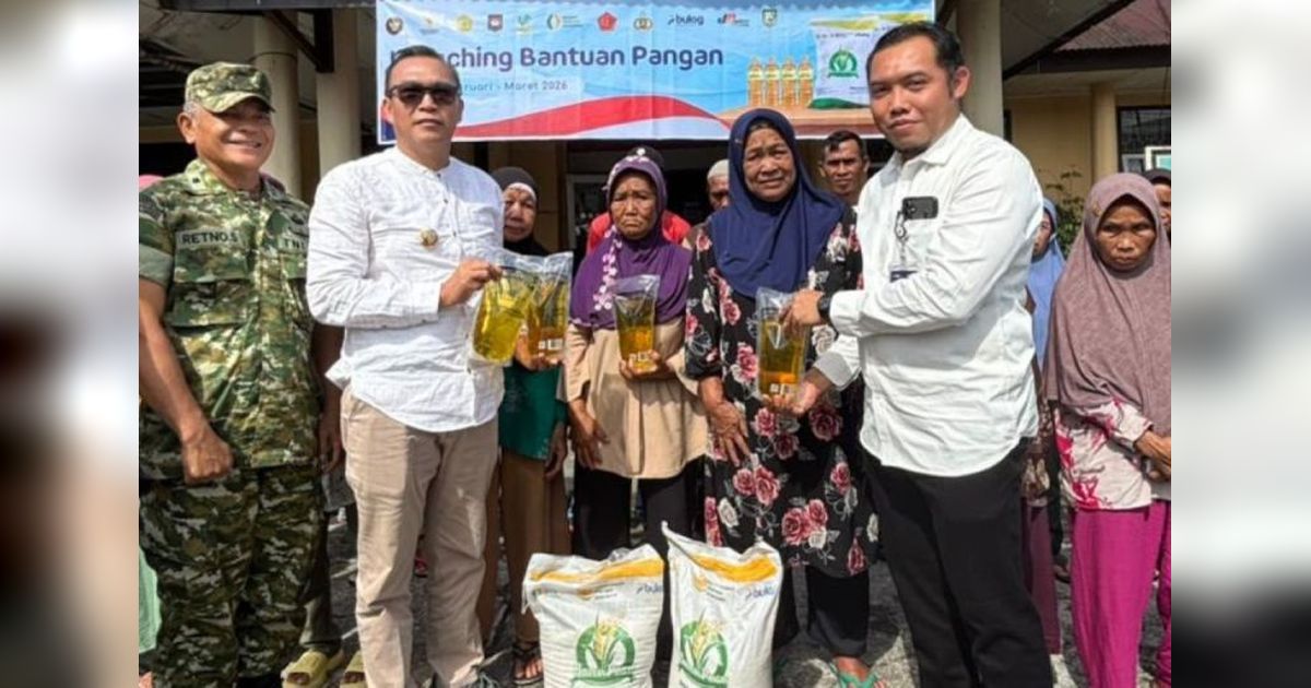 Bulog Salurkan Bantuan Pangan di Kepahiang, 18.248 Warga Terima Beras dan Minyak Goreng