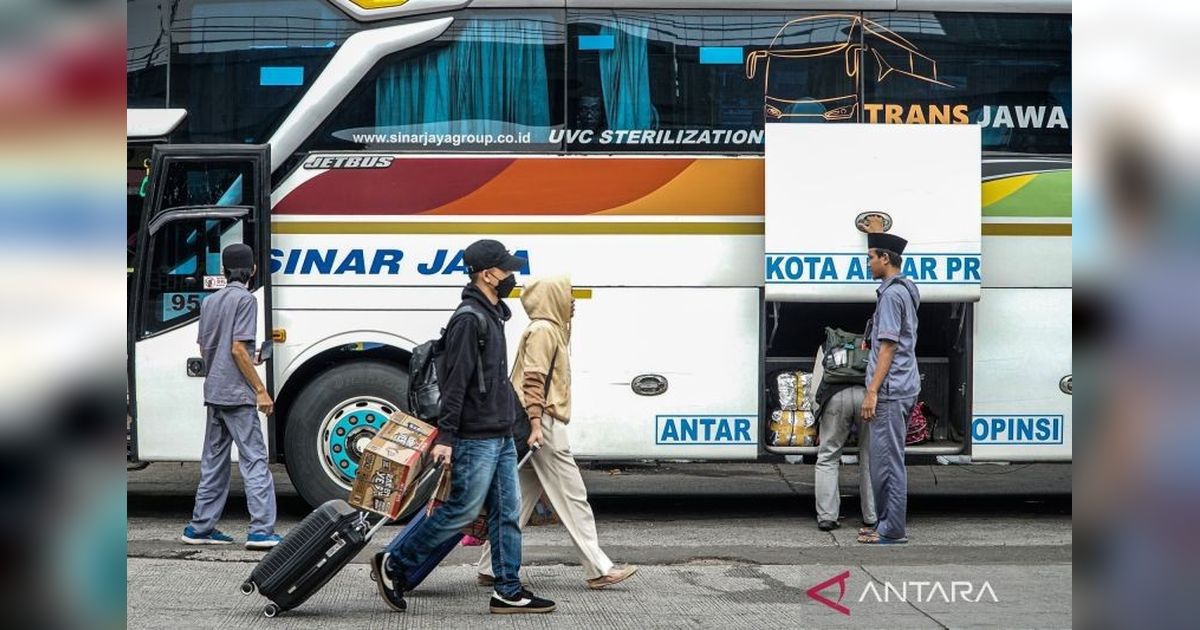 Arus Balik Kampung Rambutan: Penumpang dari Jawa Barat Dominasi Kedatangan