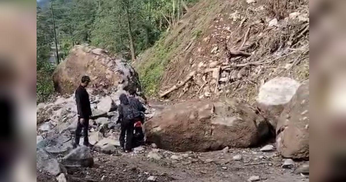 Longsor Kembali Terjang Jepara, Akses Jalan Damarwulan-Tempur Tertutup Total