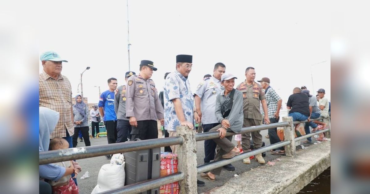 Bupati Tanjab Barat Pastikan Keamanan Arus Balik Lebaran di Pelabuhan Kuala Tungkal