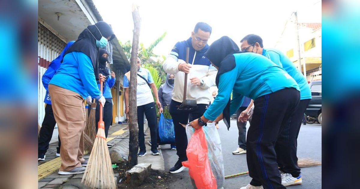 Pemkot Probolinggo Wujudkan Penataan Pasar dan Indonesia ASRI Melalui Kerja Bakti Massal