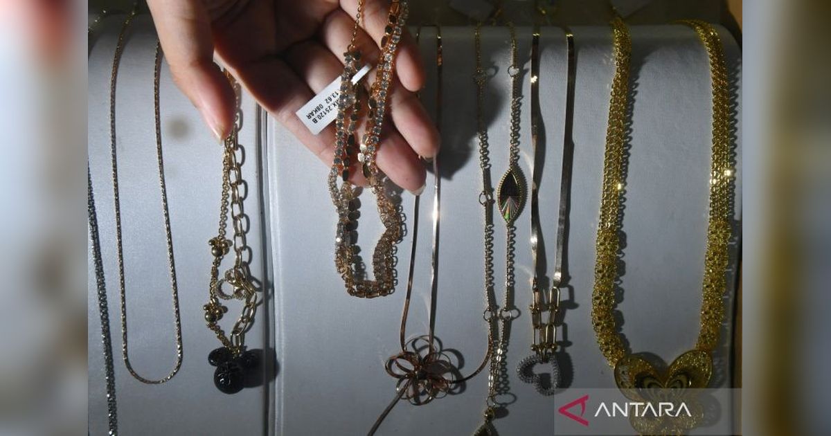 Harga Emas Pegadaian Turun Pagi Ini: Antam, UBS, dan Galeri24 Kompak Melemah