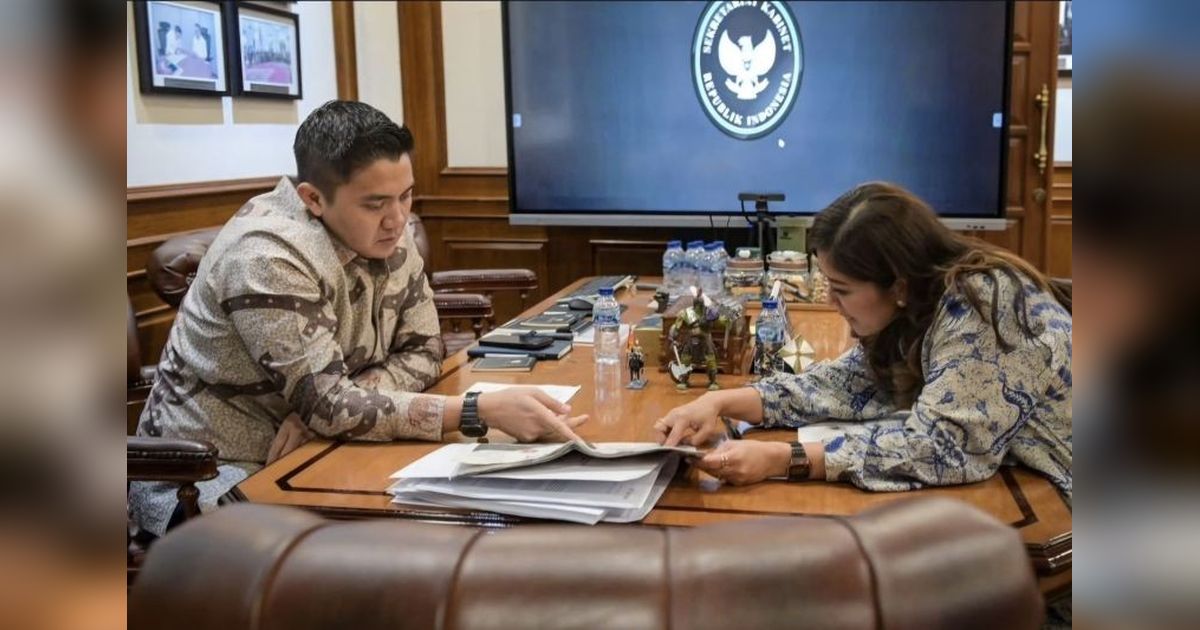 Seskab dan Menkomdigi Bahas Implementasi PP Tunas, Platform Digital Wajib Patuh Perlindungan Anak