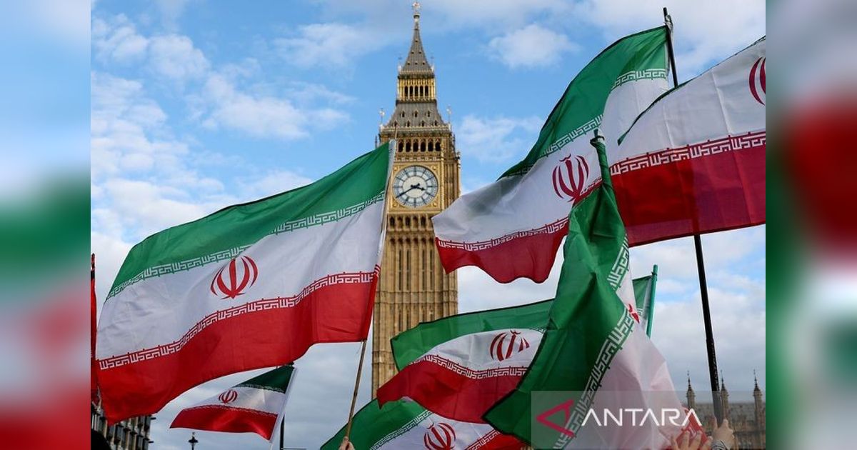 Bendera Iran: Simbol Identitas, Sejarah, dan Pertarungan Geopolitik di Tengah Konflik Global