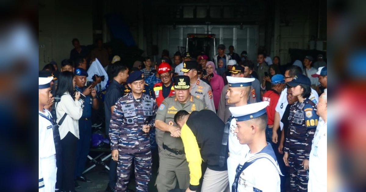 Gubernur Babel Lepas Ratusan Peserta Arus Balik Gratis Lebaran 2026 dengan KRI Semarang