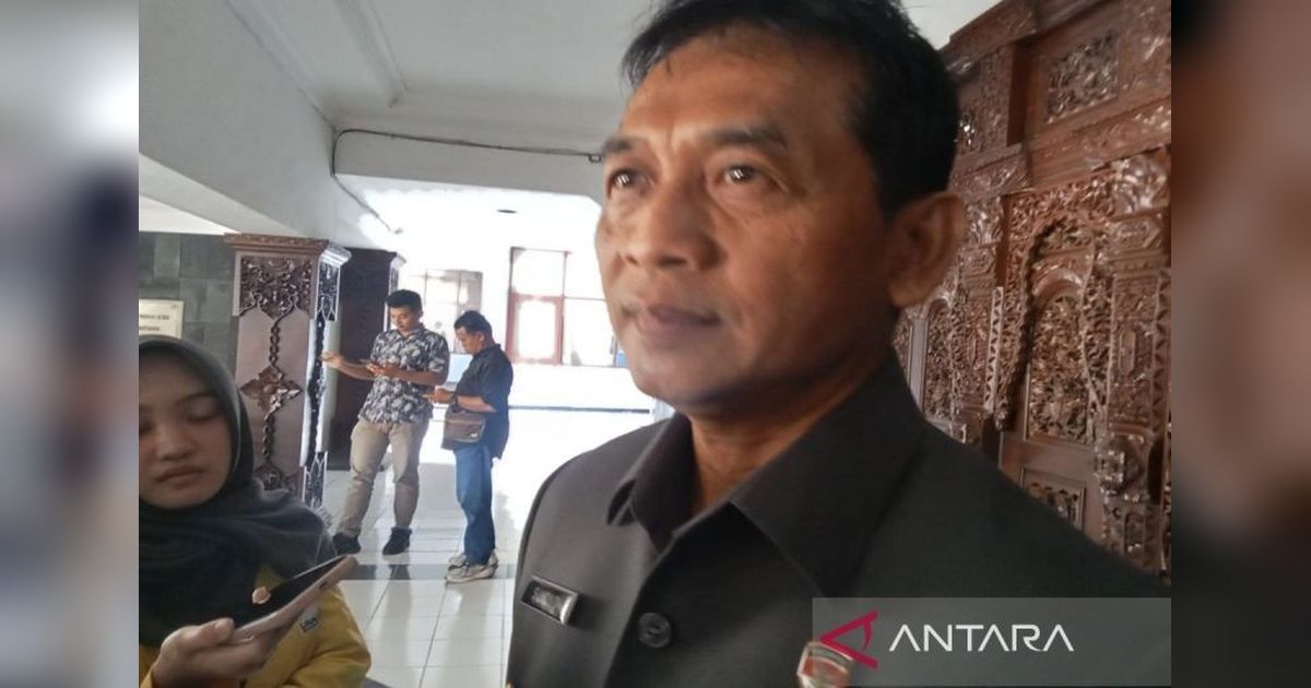 Pemkab Batang Instruksikan Guru Batasi Penggunaan Medsos Siswa untuk Cegah Dampak Negatif