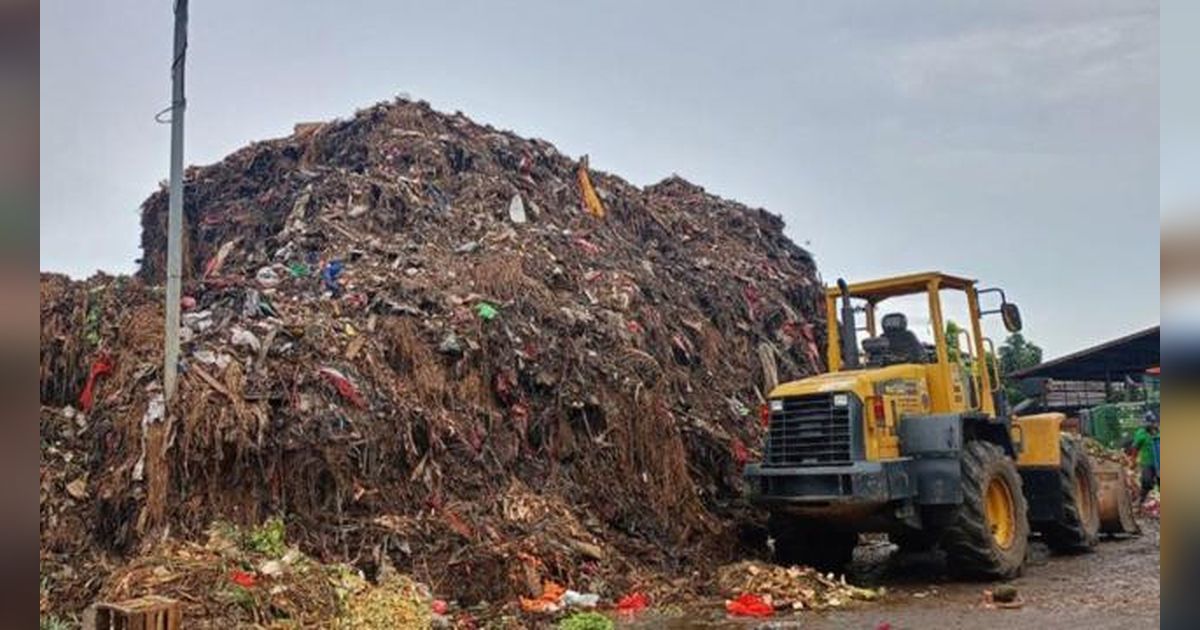 Viral Gunungan Sampah 6.970 Ton di Pasar Kramat Jati, Pasar Jaya Buka Suara