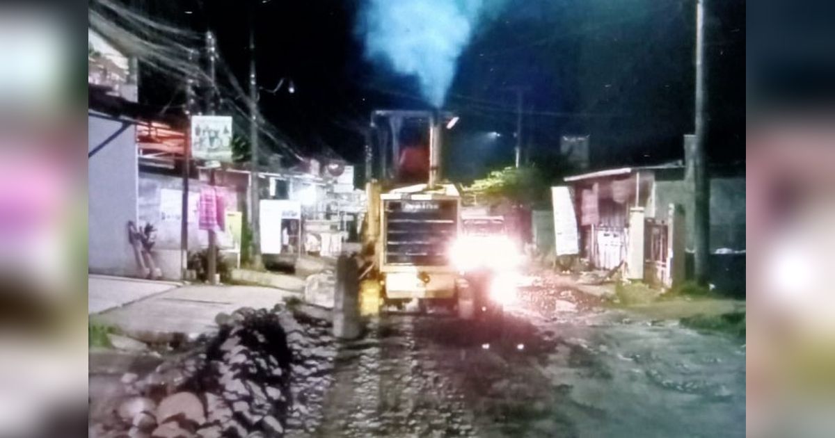 Gubernur Sulsel Pastikan Penanganan Darurat Jalan Rusak Moncongloe Demi Kelancaran Akses