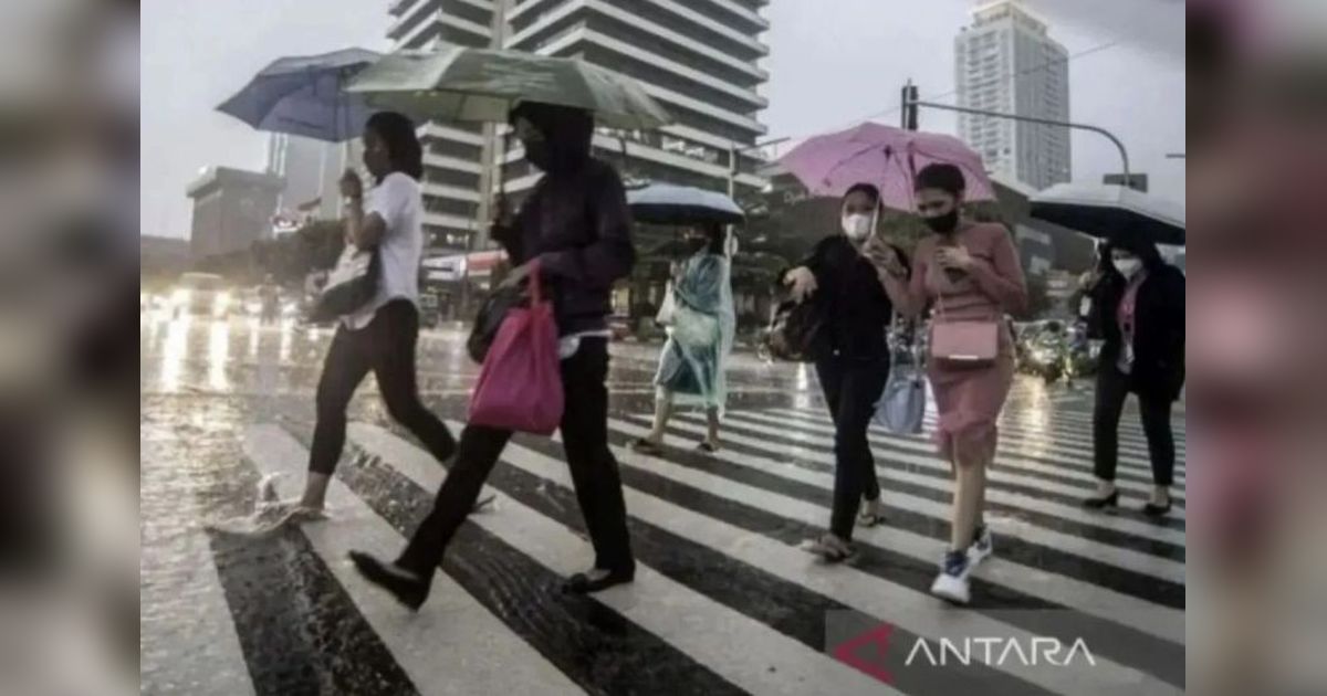 Prakiraan Hujan BMKG: Mayoritas Wilayah Indonesia Berpotensi Hujan Ringan Hari Minggu