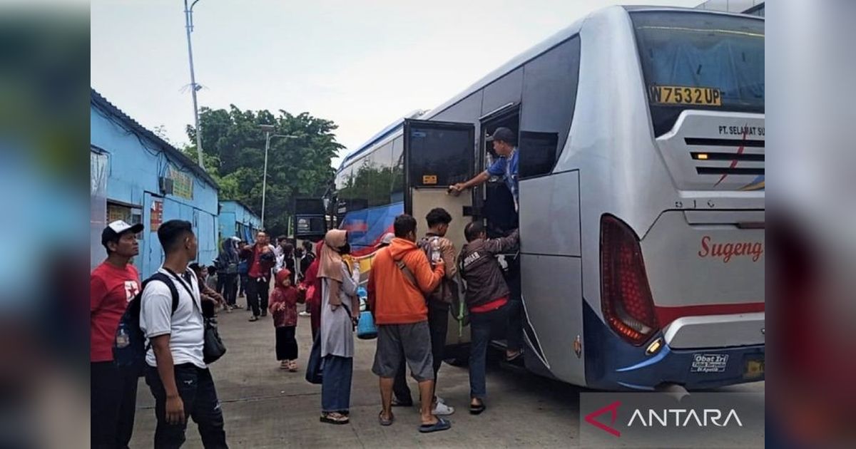 Terminal Purboyo Madiun Tambah 120 Bus untuk Angkutan Lebaran 2026