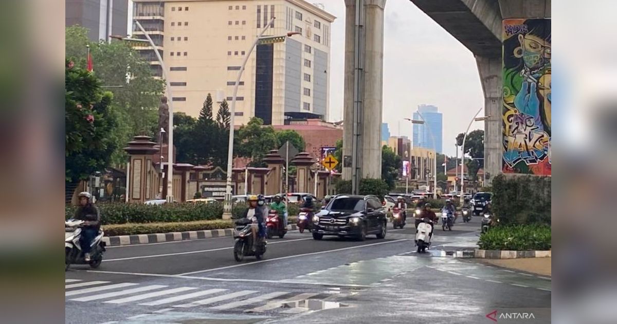 DKI Jakarta Bangun Lima Zebra Cross di Tebet, Tingkatkan Keselamatan Pengguna Jalan