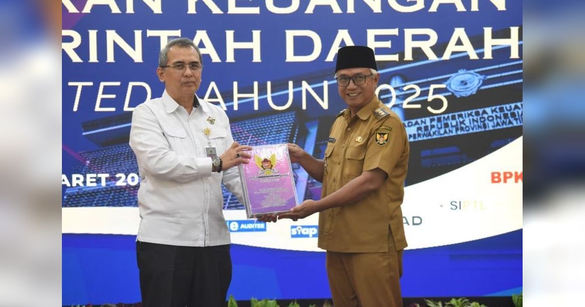 Pemkot Kediri Perkuat Pemerintahan Bersih dan Transparan Melalui Penyerahan LKPD 2025