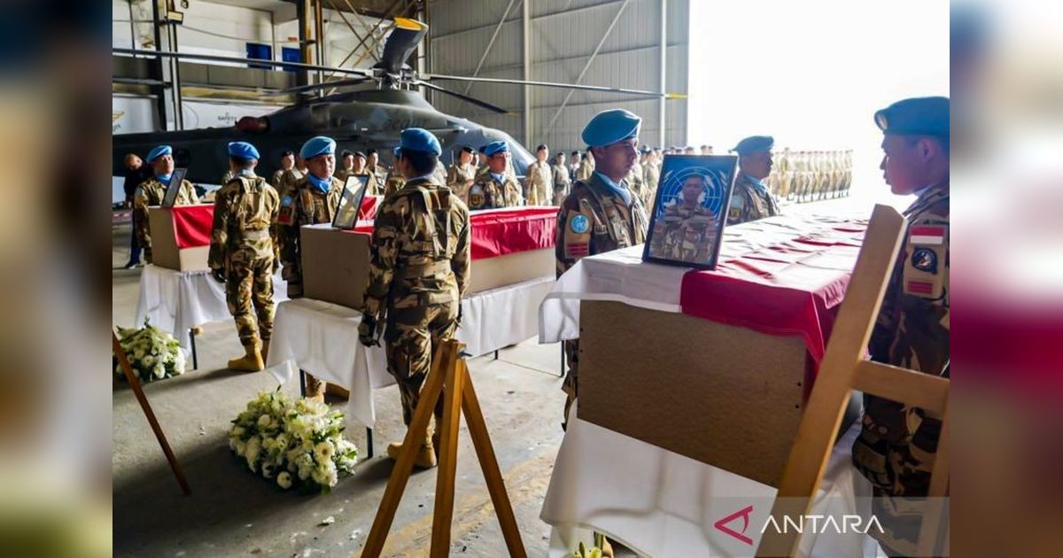 Jenazah Prajurit TNI UNIFIL Tiba di Soetta, Disambut Upacara Penghormatan