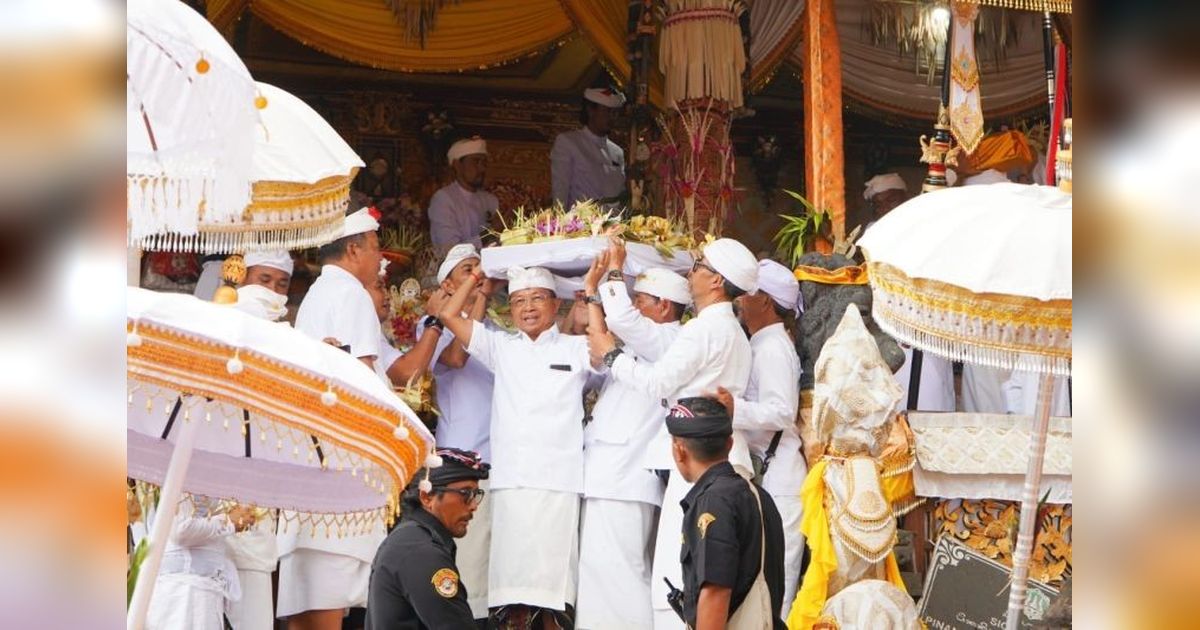 Gubernur Koster Prioritaskan Perbaikan Jalur Pura Besakih Jelang IBTK 2026