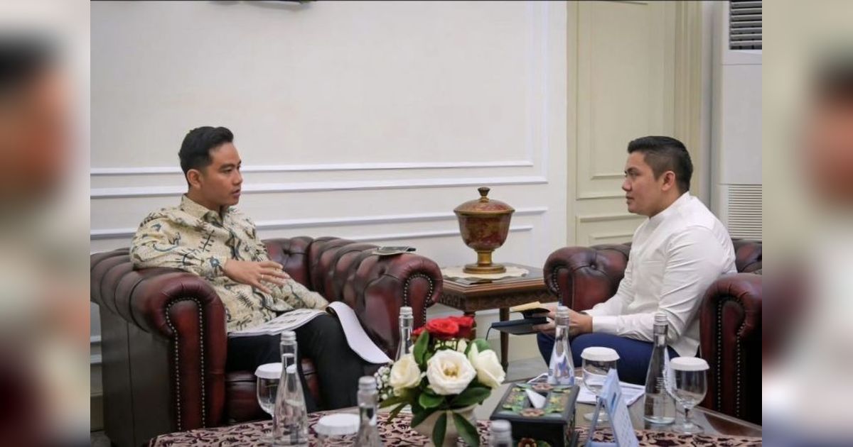 Seskab Teddy Silaturahmi Idul Fitri ke Wapres Gibran, Bahas Isu Terkini Nasional