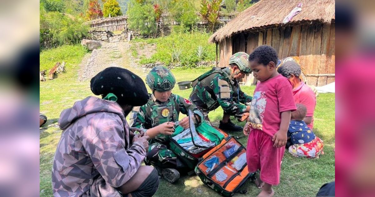 Satgas Yonif 136 Perkuat Pelayanan Kesehatan di Tingginambut Puncak Jaya, Wujud Kepedulian TNI