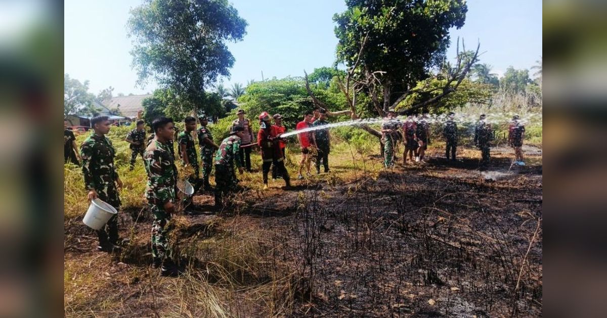 Yonkomposit 1G Terjunkan 200 Personel Padamkan Karhutla Natuna di Bunguran Timur