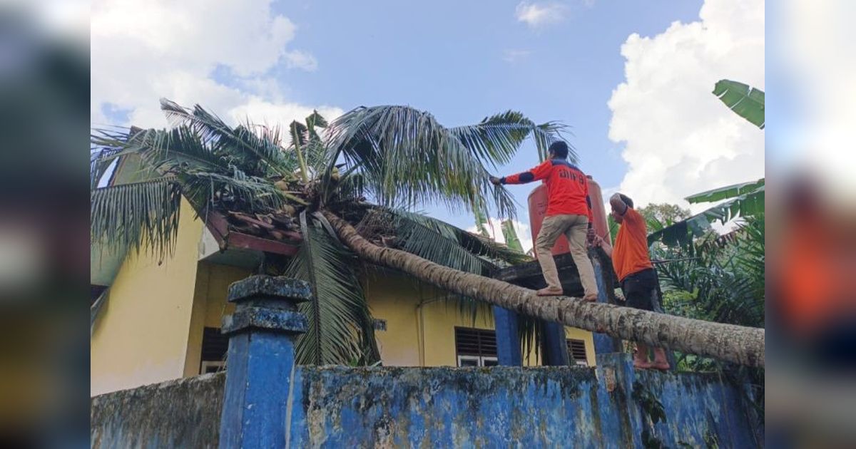 Puting Beliung OKU Selatan Rusak Empat Sekolah dan Fasilitas Umum, BPBD Imbau Warga Waspada Cuaca Ekstrem