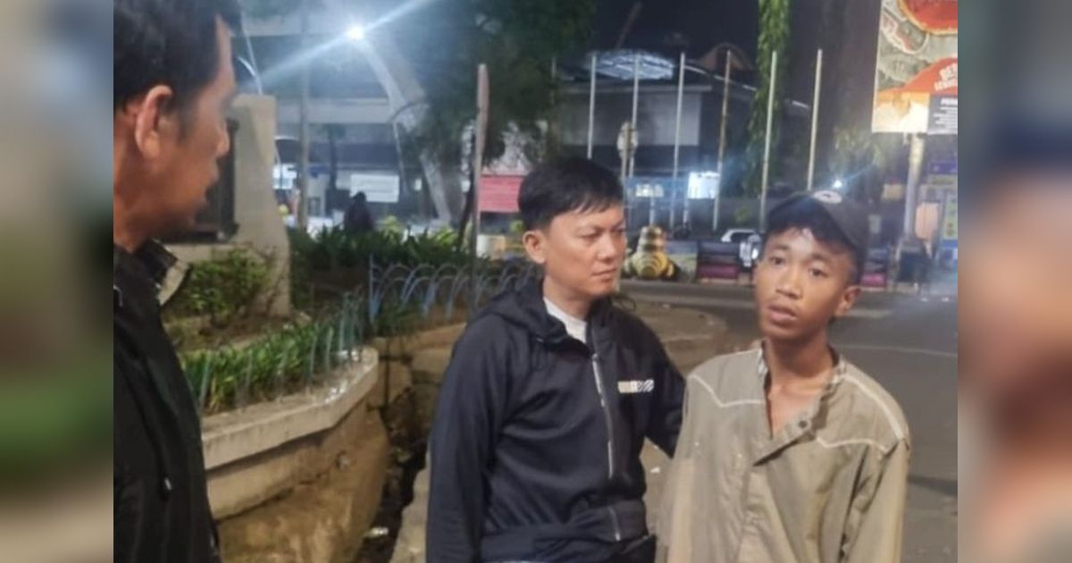 Polisi Bekuk Juru Parkir Liar Pelabuhan Makassar yang Resahkan Penumpang dan Sopir Online
