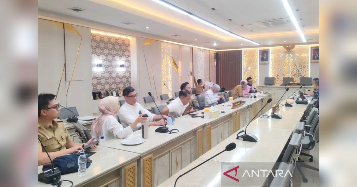 DPRD Jabar Akomodir Aspirasi Wali Murid SMK IDN, Pastikan Hak Pendidikan Siswa Terjamin