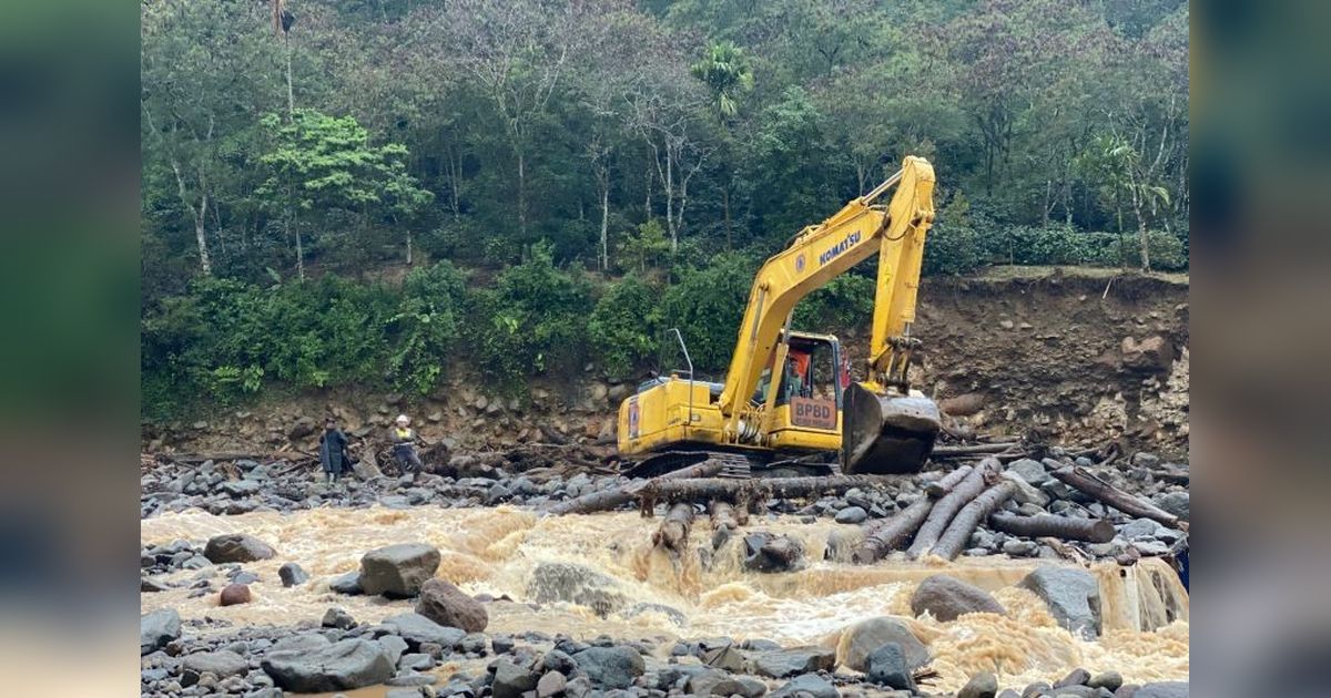 Jalan Alternatif Bener Meriah Lumpuh Total Akibat Sungai Meluap, Akses Antarkabupaten Terputus