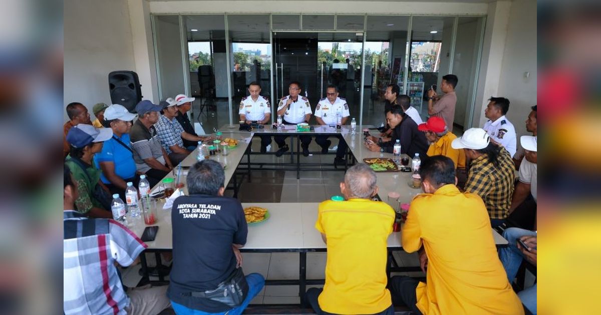 Pemkot Surabaya Fasilitasi Izin Trayek Angkot, Pastikan Kelancaran Operasional Angkutan Umum