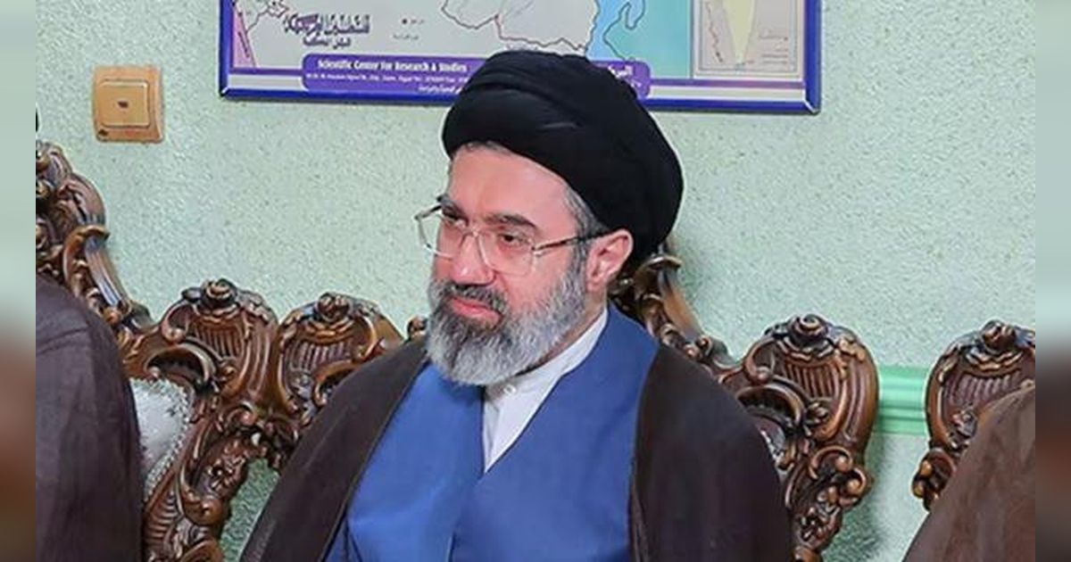 Mojtaba Khamenei Dikabarkan Tidak Sadarkan Diri, Kini Jalani Perawatan di Qom