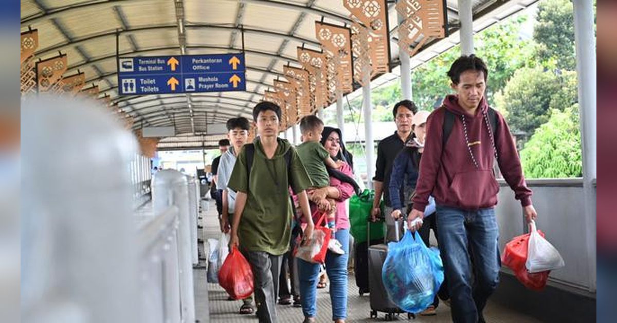 Survei Indikator: Bantuan Pangan dan Transportasi Pemerintah Bantu Pemudik Lebaran 2026