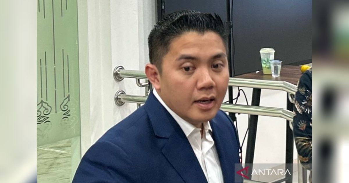 Seskab Teddy Tegaskan Stabilitas Nasional Indonesia Terjaga di Tengah Isu Chaos