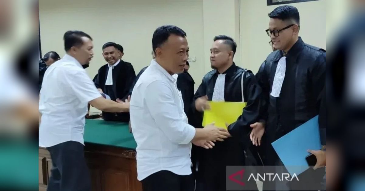 Bupati Ponorogo Nonaktif Sugiri Sancoko Didakwa Korupsi Suap dan Gratifikasi