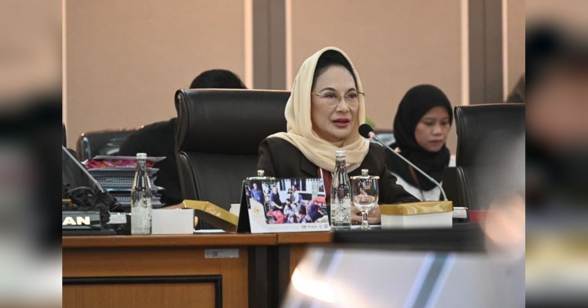 Evaluasi Layanan SDUWHV Imigrasi: Komisi XIII DPR Dorong Perbaikan Menyeluruh