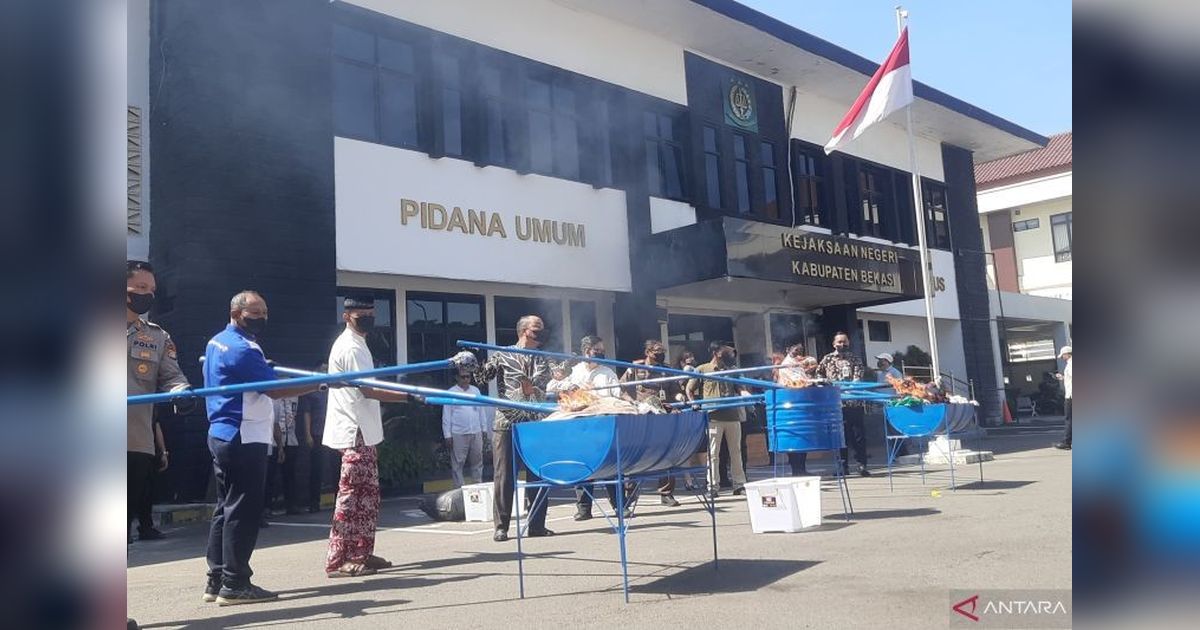 Kejari Kabupaten Bekasi Musnahkan Barang Bukti 98 Perkara, Narkotika Dominasi