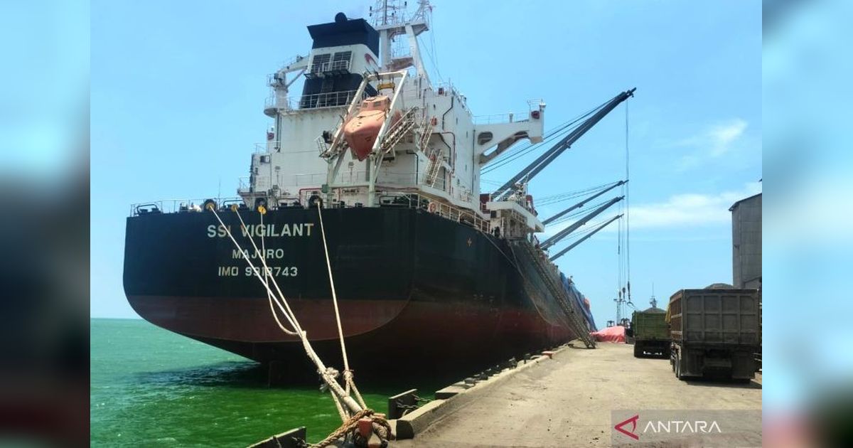 Semen Indonesia Ekspor Klinker Perdana 45 Ribu Ton ke Mauritania, Perkuat Pasar Global