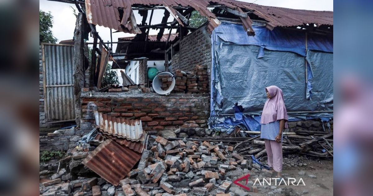 Penanganan 1.313 Pengungsi Gempa Flores NTT Terus Berlanjut, Bantuan Mendesak Disalurkan