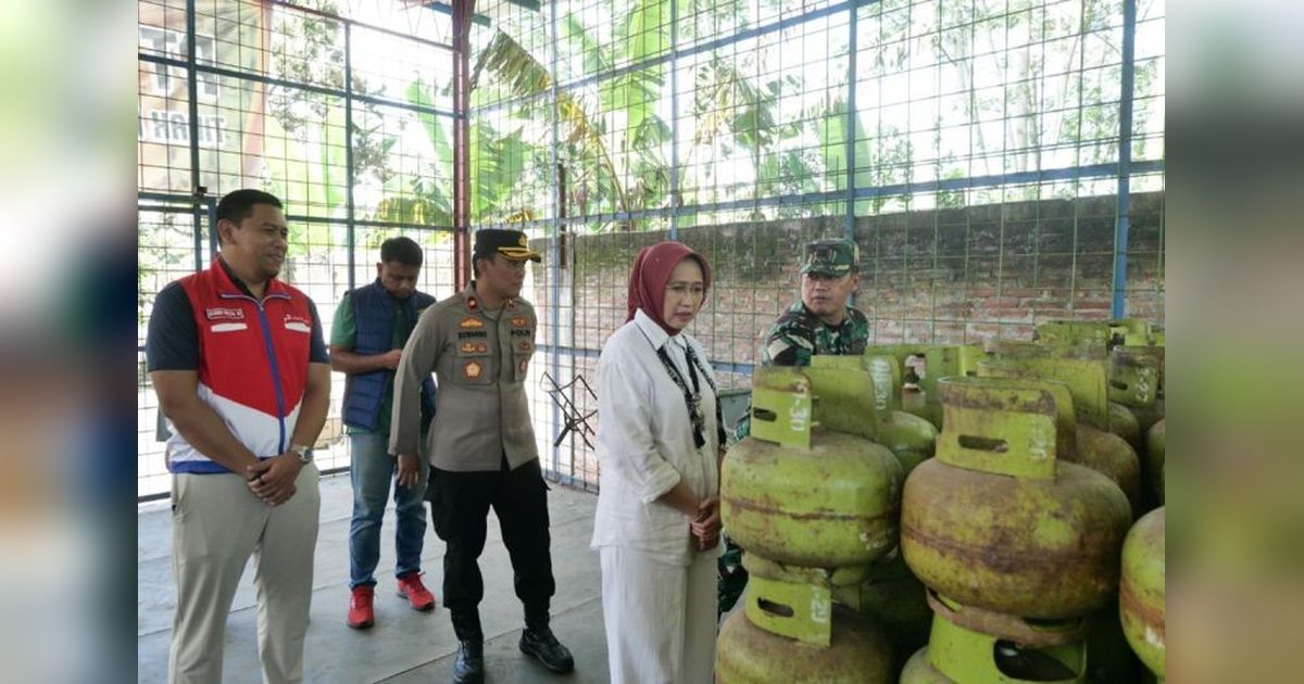Polres Lumajang Periksa Tiga Saksi Usut Penimbunan Elpiji 3 Kg