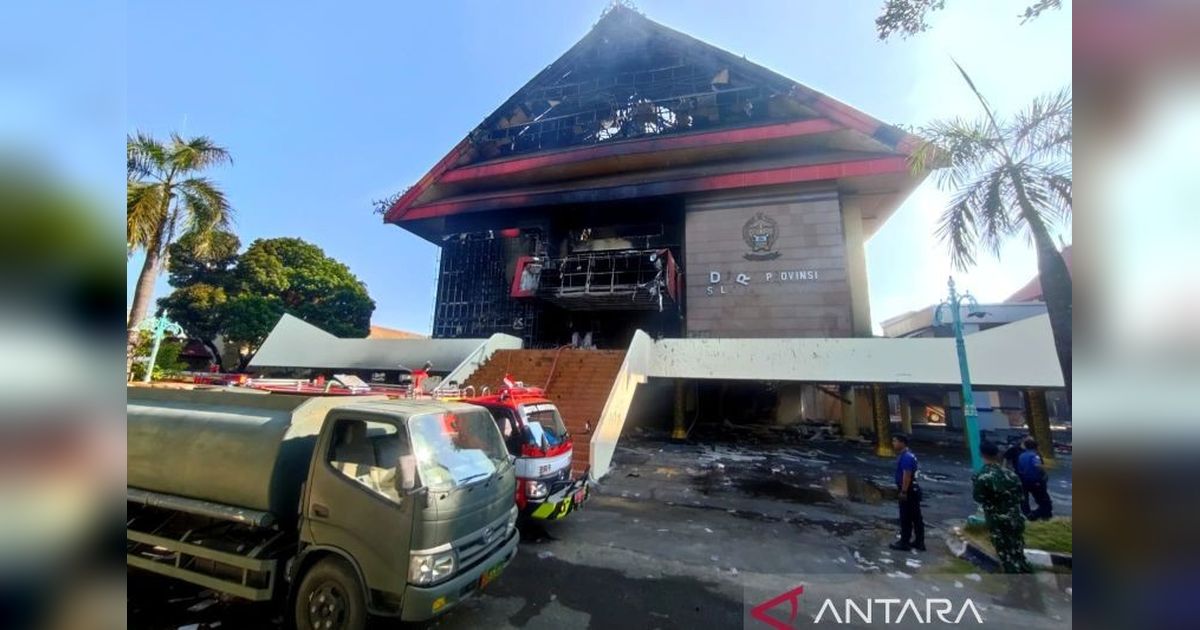 Gedung Utama DPRD Sulsel Roboh, Dibangun Ulang Setelah Kajian Kementerian PU
