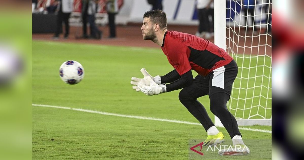 Maarten Paes Cetak Clean Sheet, Dean James Kembali Bermain di Liga Belanda