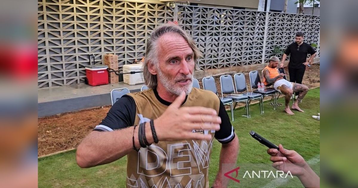 Jan Olde Targetkan Dewa United Finis Enam Besar BRI Super League Musim Ini