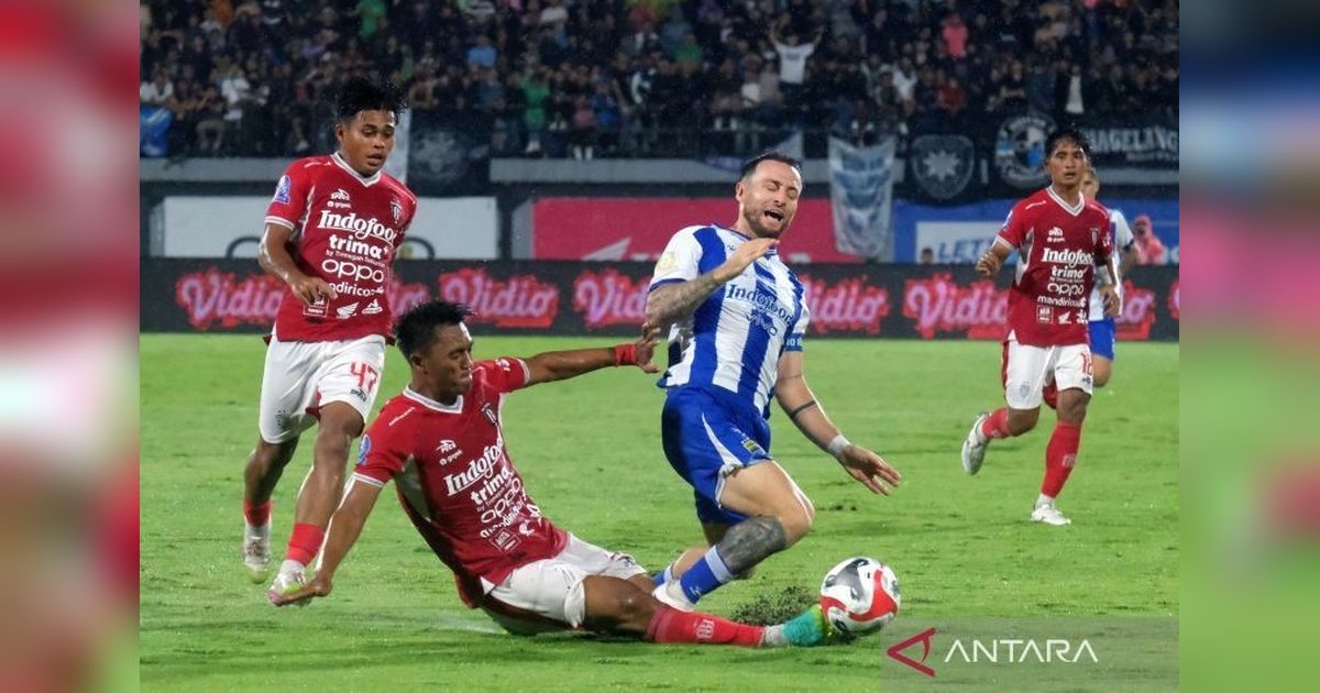Marc Klok Harapkan Tuah GBLA Persib Berlanjut Saat Jamu Bali United di Laga Krusial BRI Super League