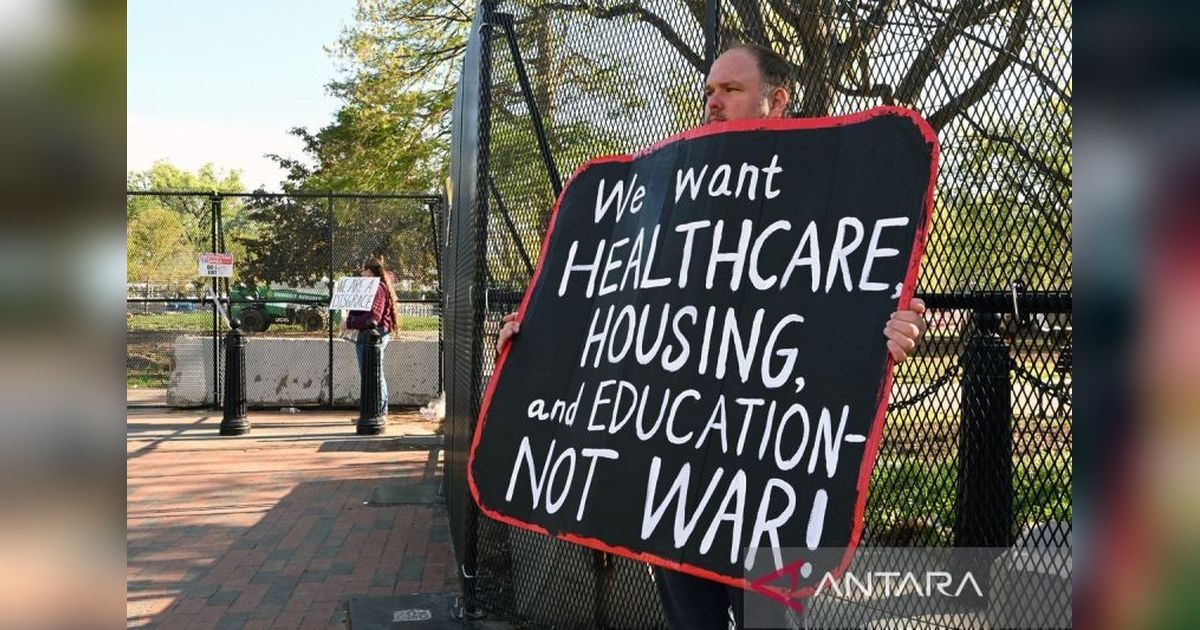 Survei Ungkap Hampir 70 Persen Warga AS Khawatir Konflik AS-Iran